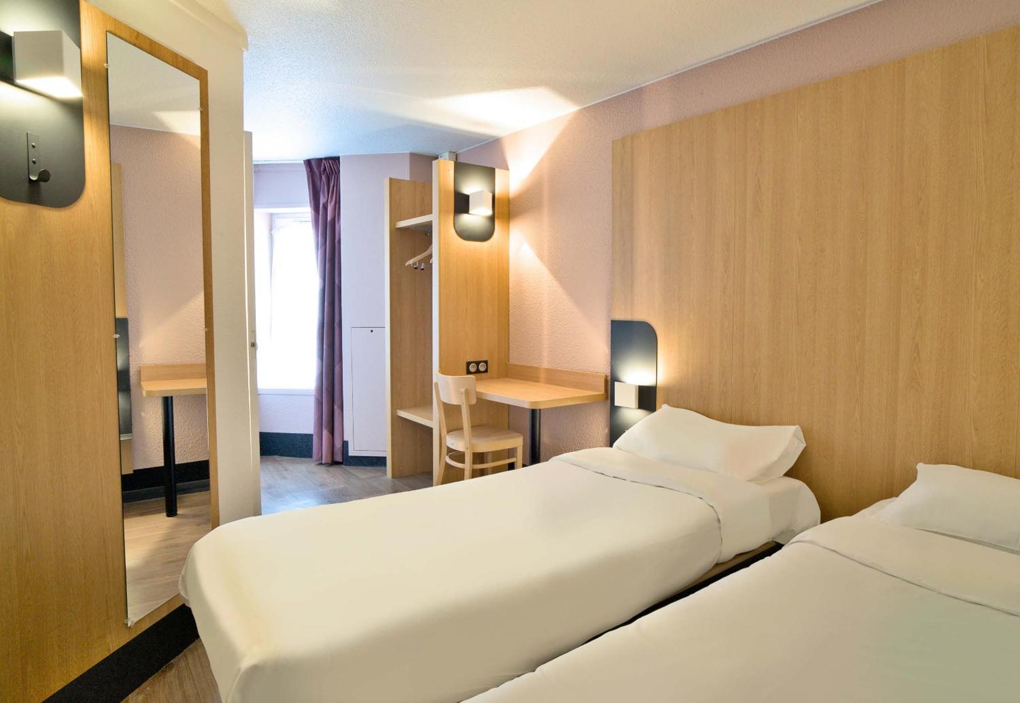 B&B Hotel Dreux Centre Εξωτερικό φωτογραφία